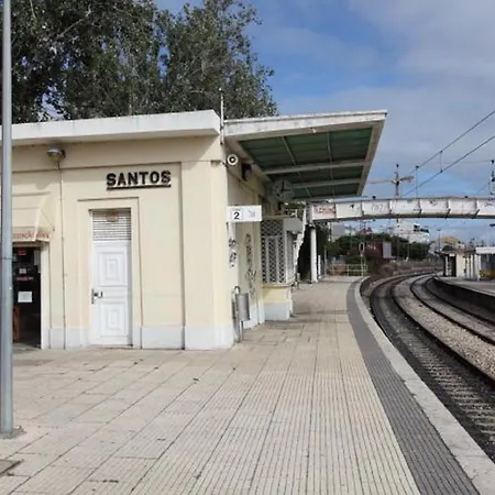 Elegant Santos, * Lisboa